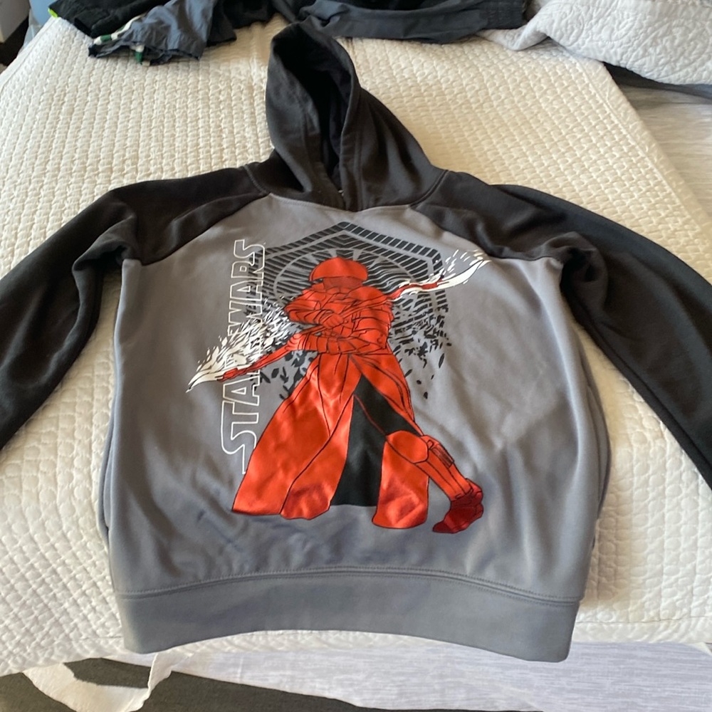 Star Wars pullover hoodie 7X mint condition